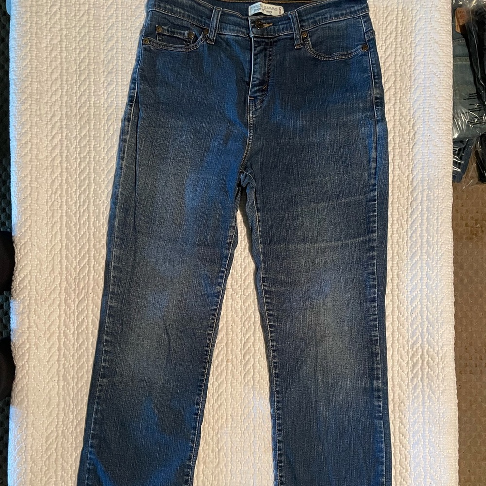 Levi’s perfectly slimming women’s 512 jeans, size 10 M